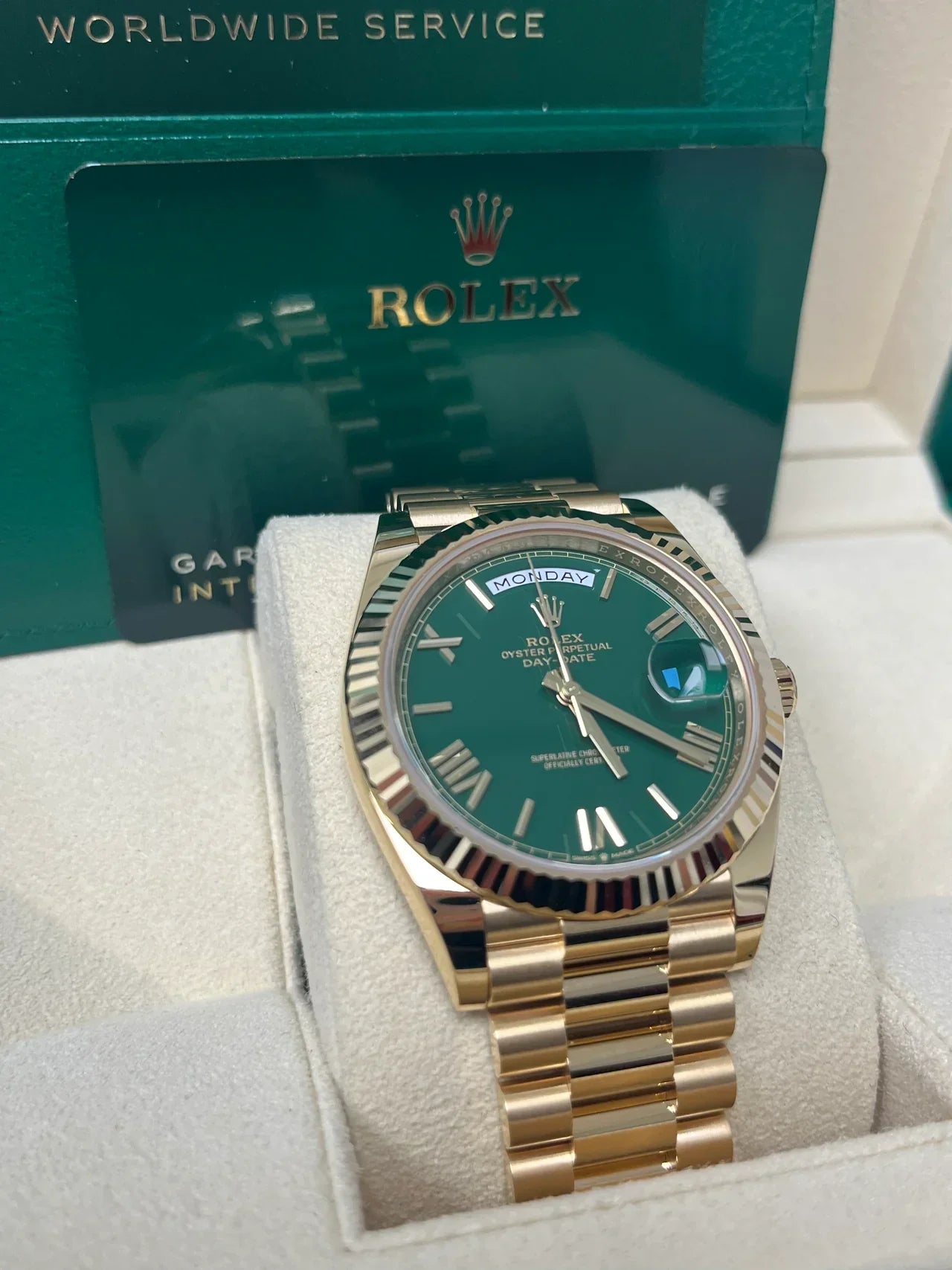 Daydate Oro Giallo-Verde Numeri Romani 228235 40 mm