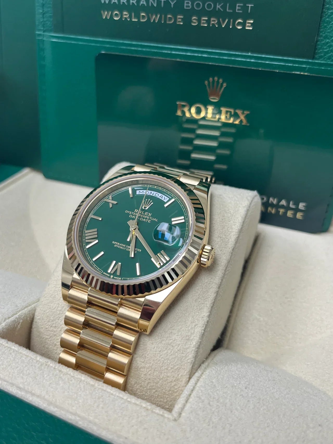 Daydate Oro Giallo-Verde Numeri Romani 228235 40 mm